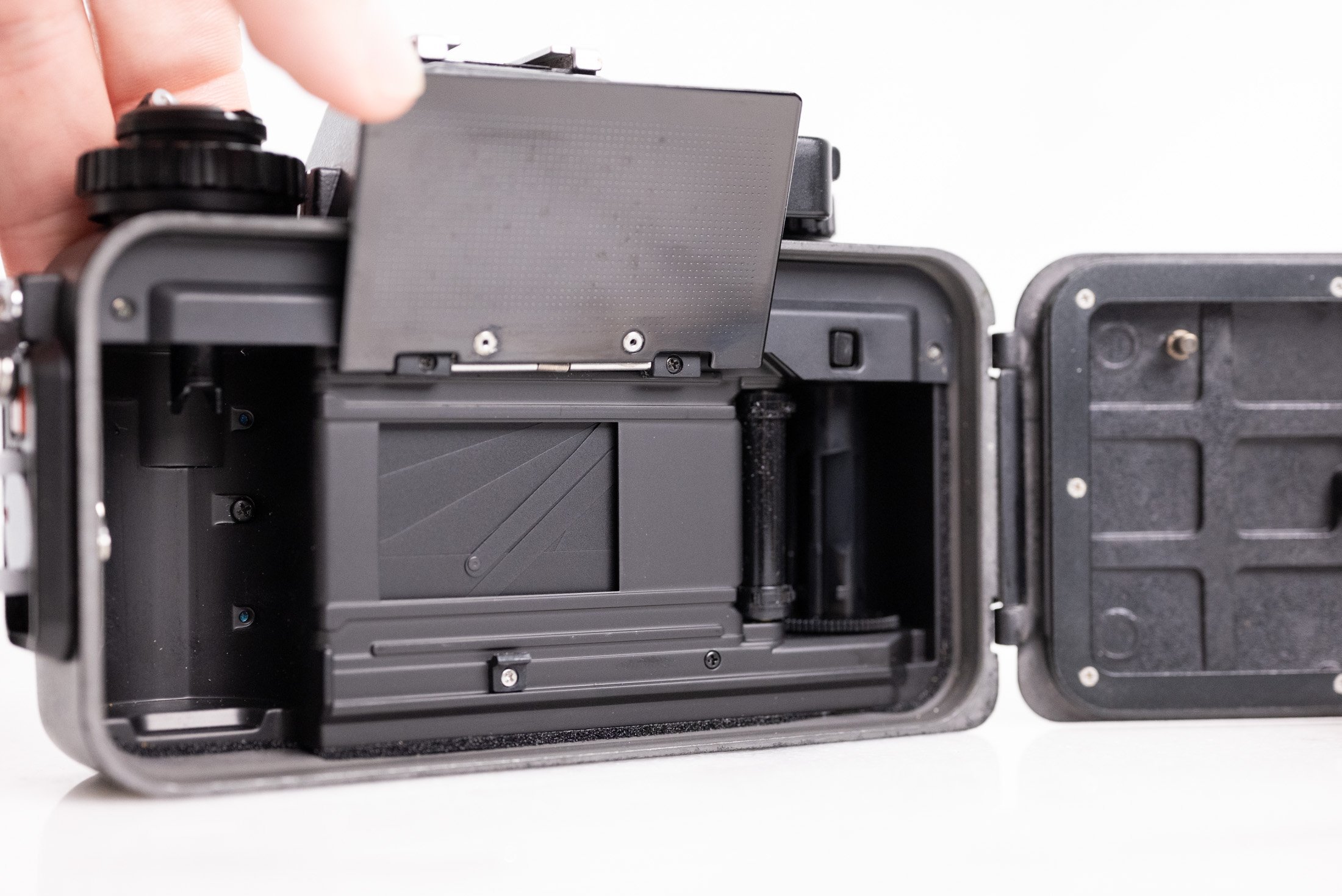 Nikon Nikonos V Underwater Dive Camera with Nikkor 28mm F/3.5